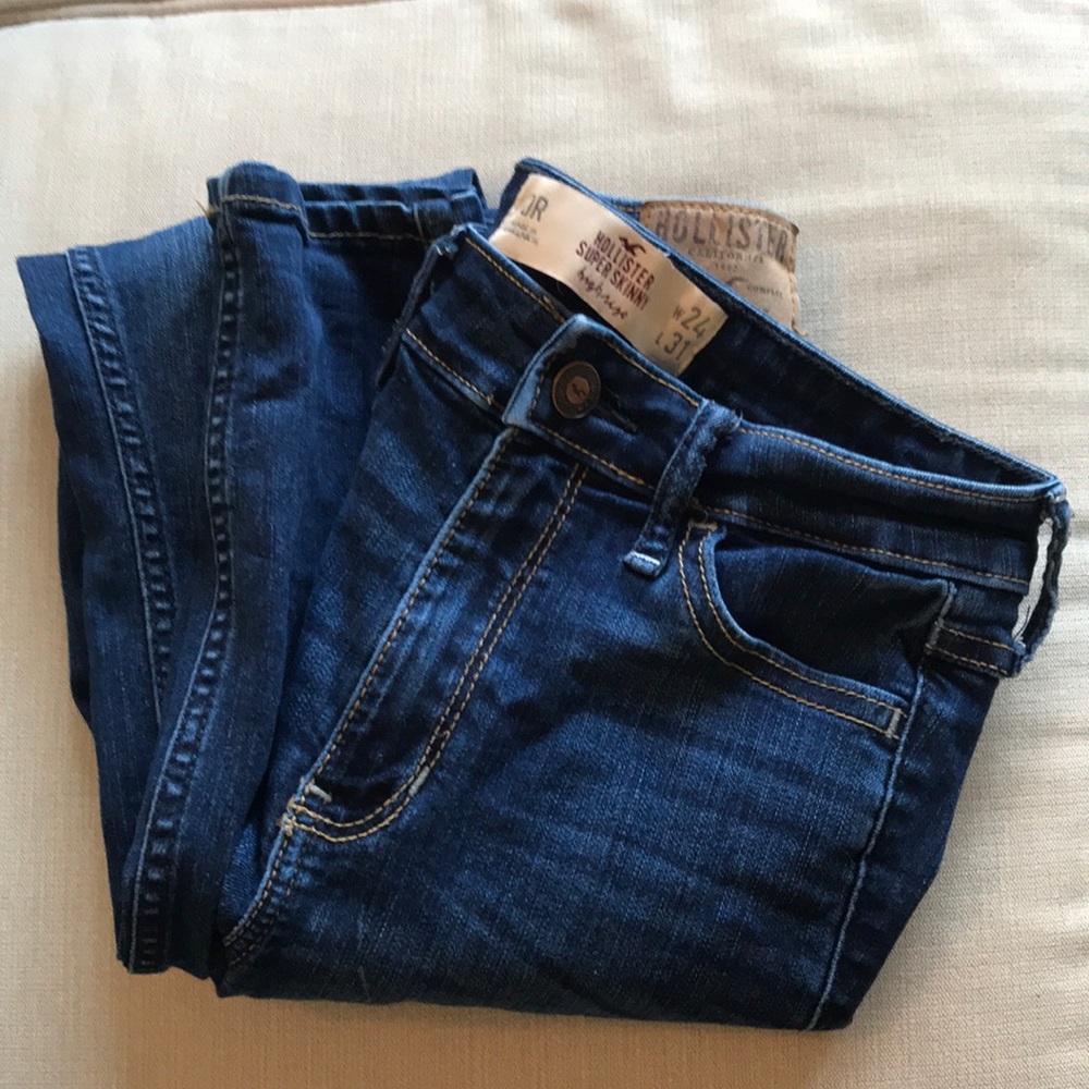 Hollister High rise dark Jeans